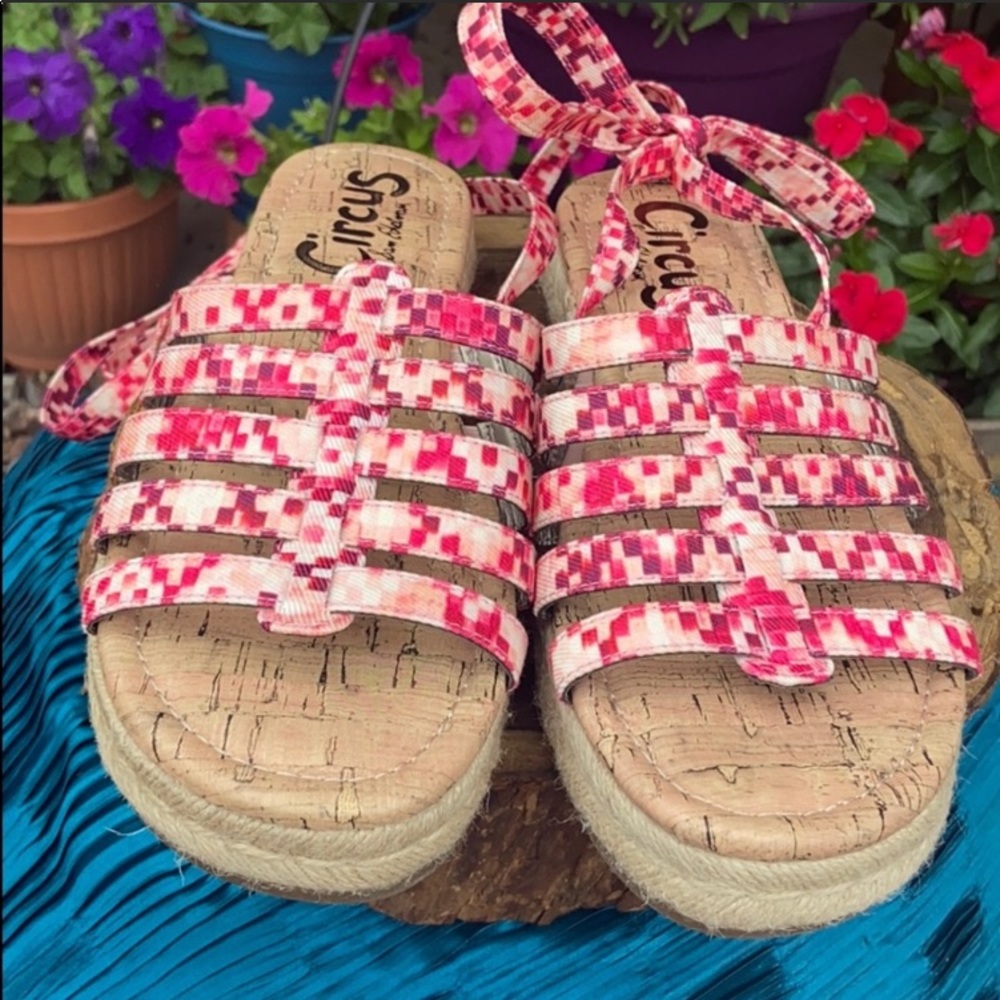 New “Circus” Sam Edelman Pink Espadrille Style Lace Up / Tie Sandals